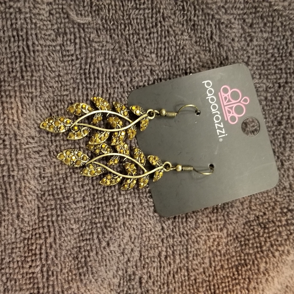 Gold leaf earrings